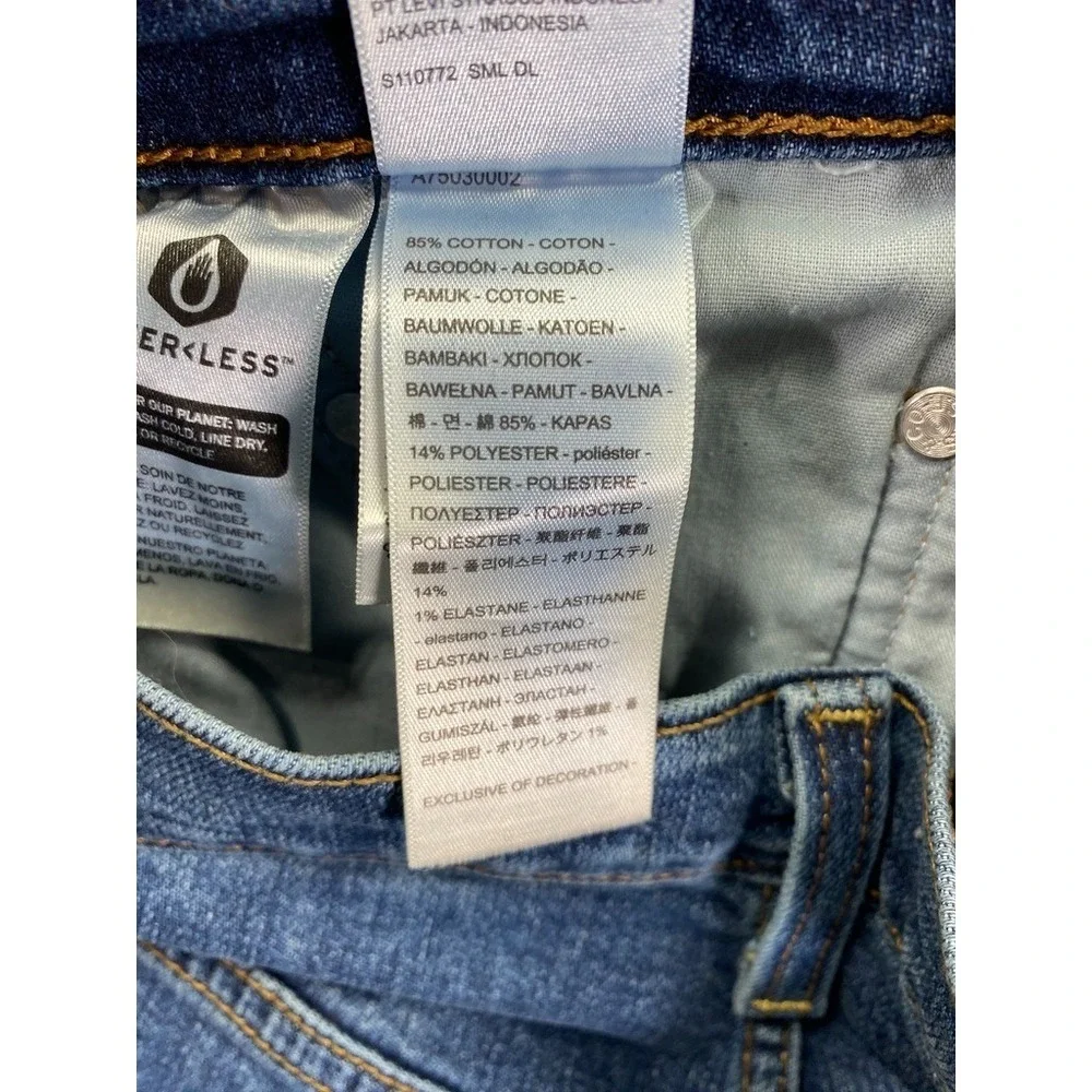 Levis please be